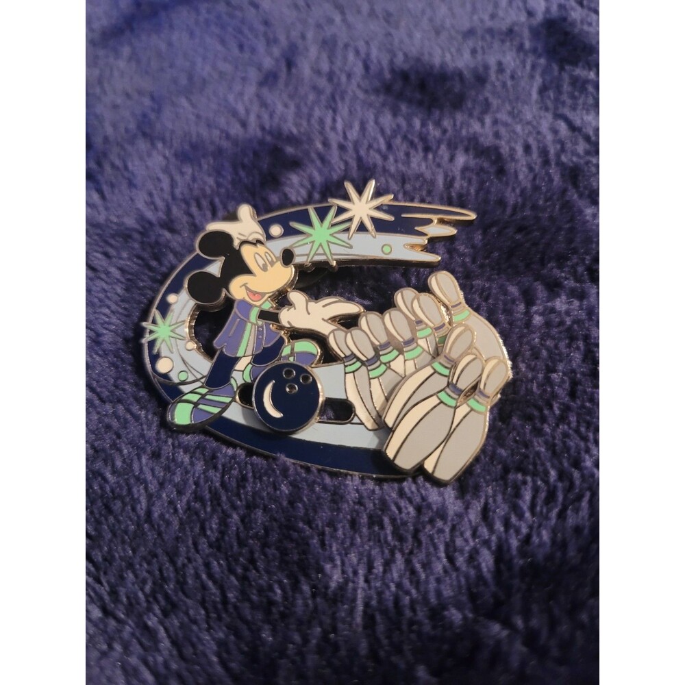 Disney Vintage Mickey Mouse Bowling Slider Pivot Pin WDW 2005 Open Ed #97399